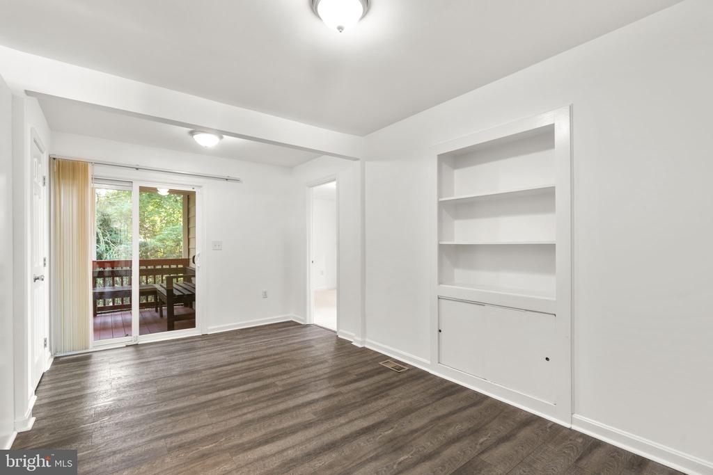 3298 SUDLERSVILLE S