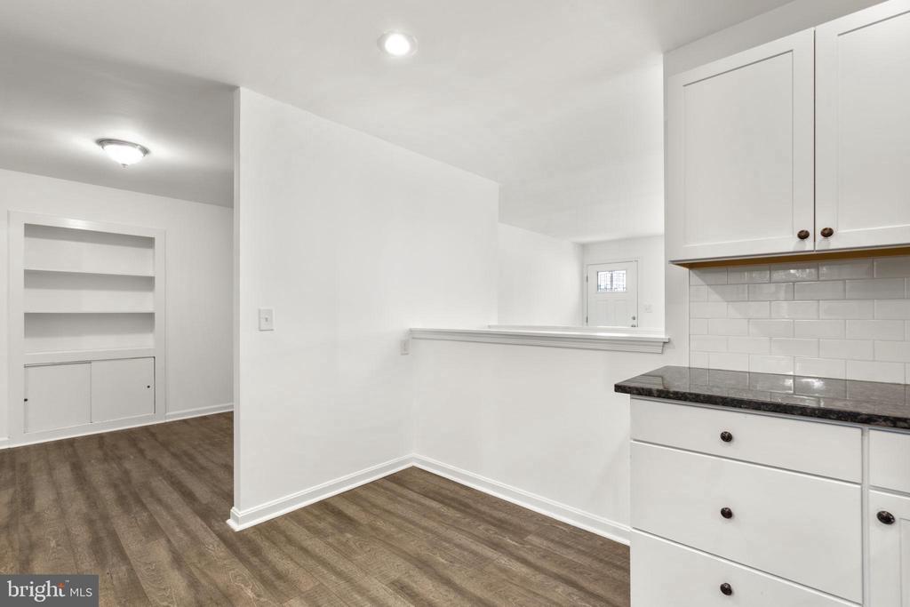3298 SUDLERSVILLE S