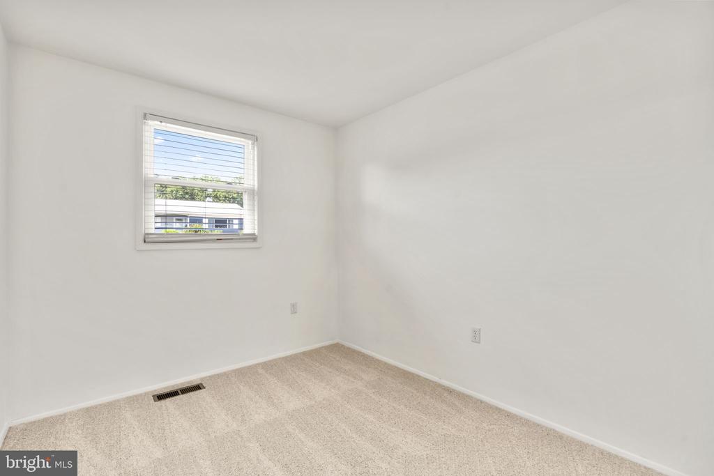 3298 SUDLERSVILLE S