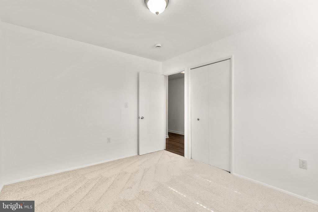 3298 SUDLERSVILLE S