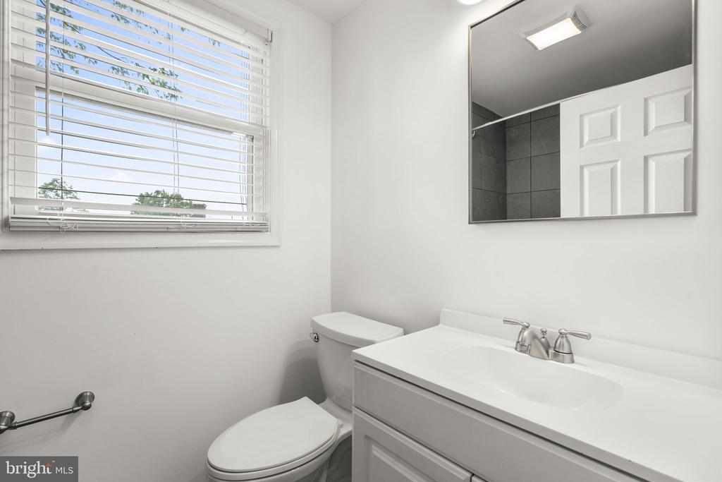 3298 SUDLERSVILLE S