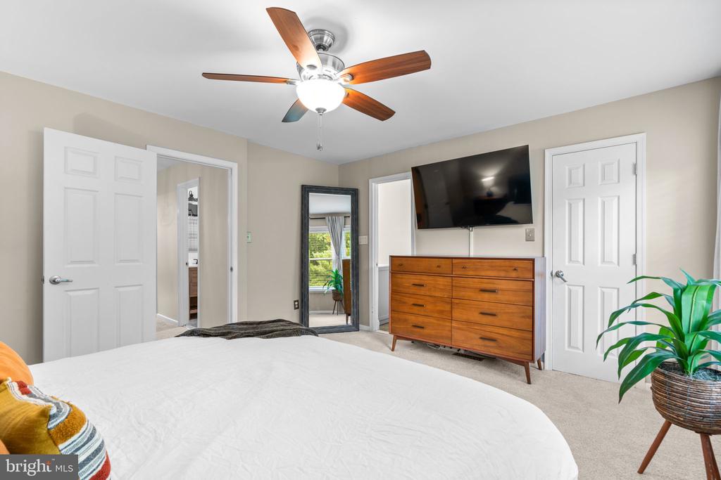 446 COLONIAL RIDGE LANE
