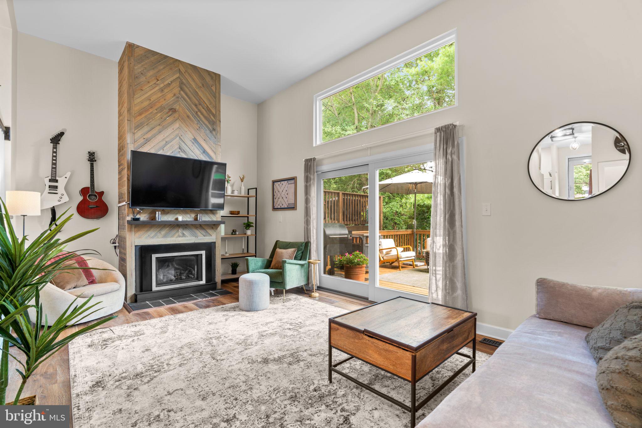 446 COLONIAL RIDGE LANE