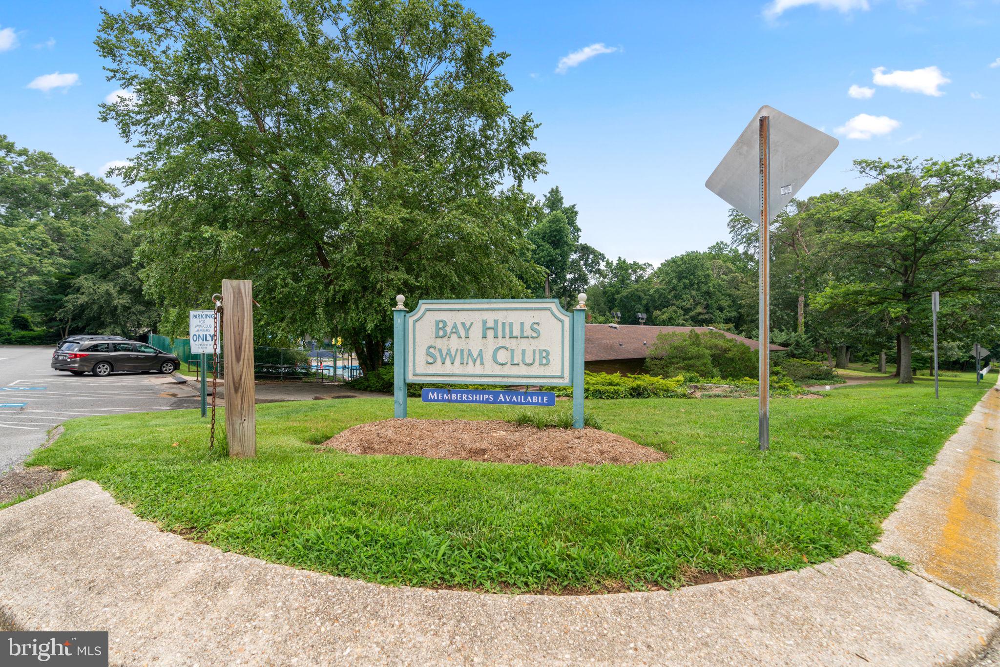 446 COLONIAL RIDGE LANE