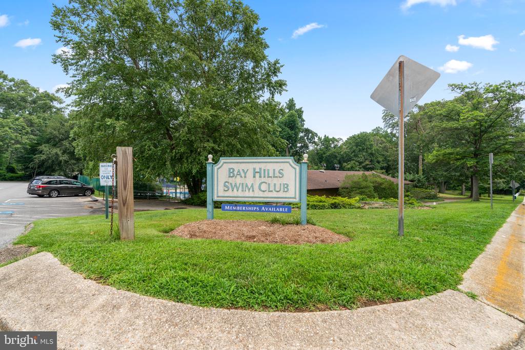 446 COLONIAL RIDGE LANE