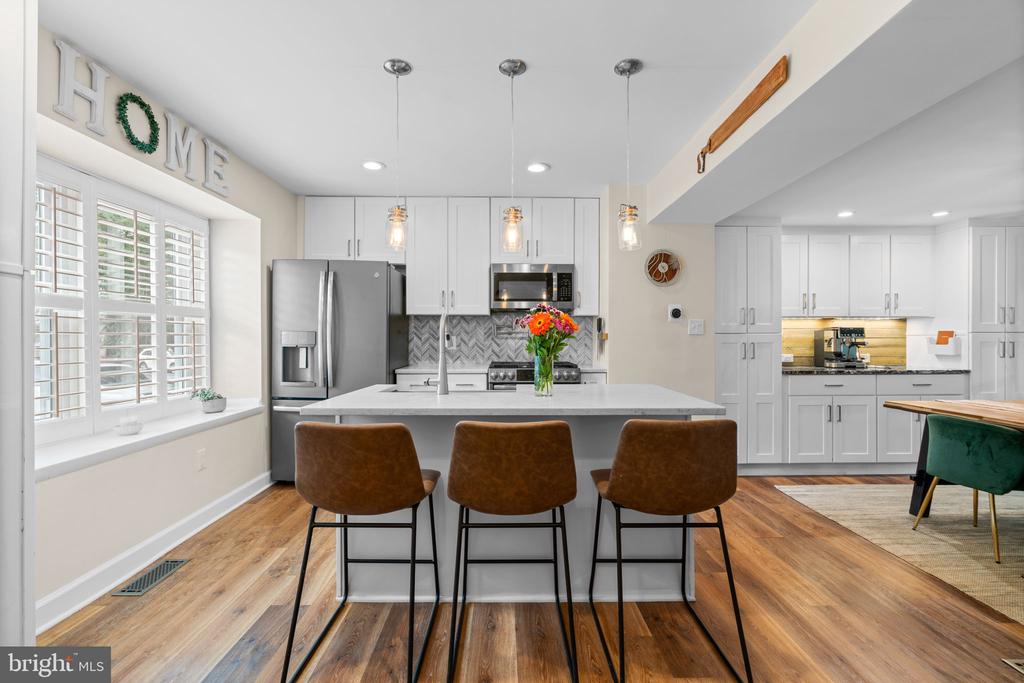 446 COLONIAL RIDGE LANE