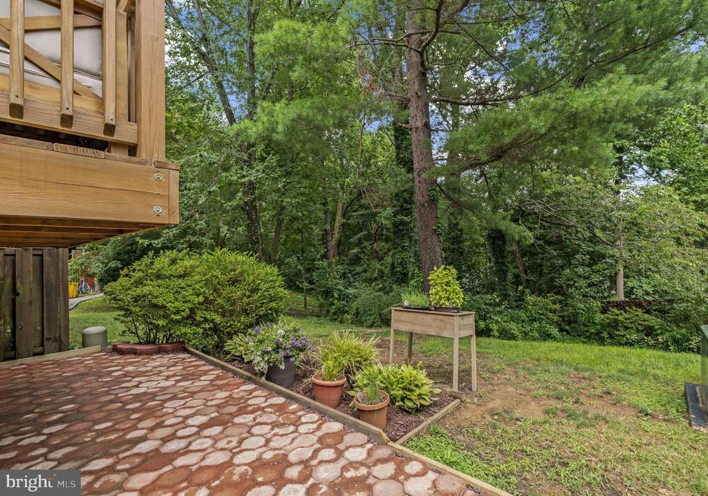446 COLONIAL RIDGE LANE