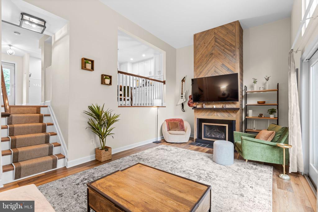 446 COLONIAL RIDGE LANE
