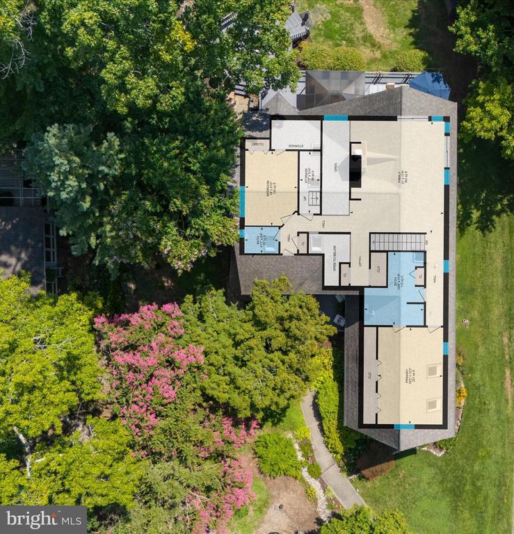 527 LEE CIRCLE
