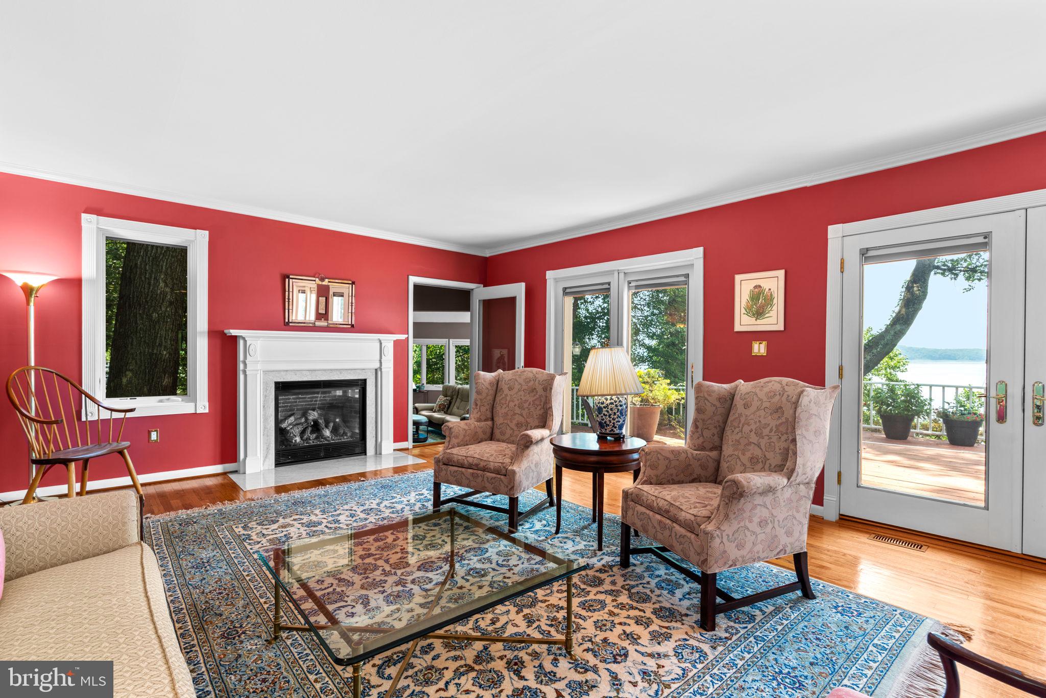 105 TRAILING IVY LANE