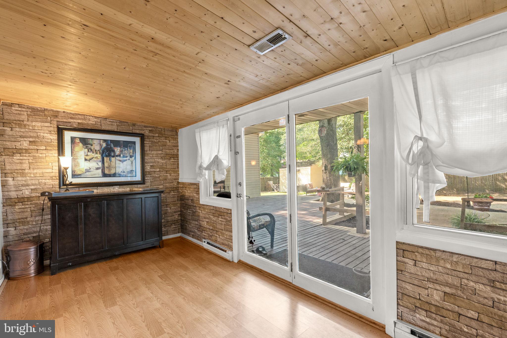 1304 NORTH ROAD