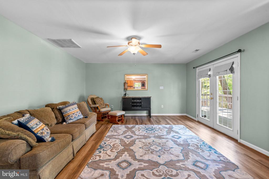 1304 NORTH ROAD