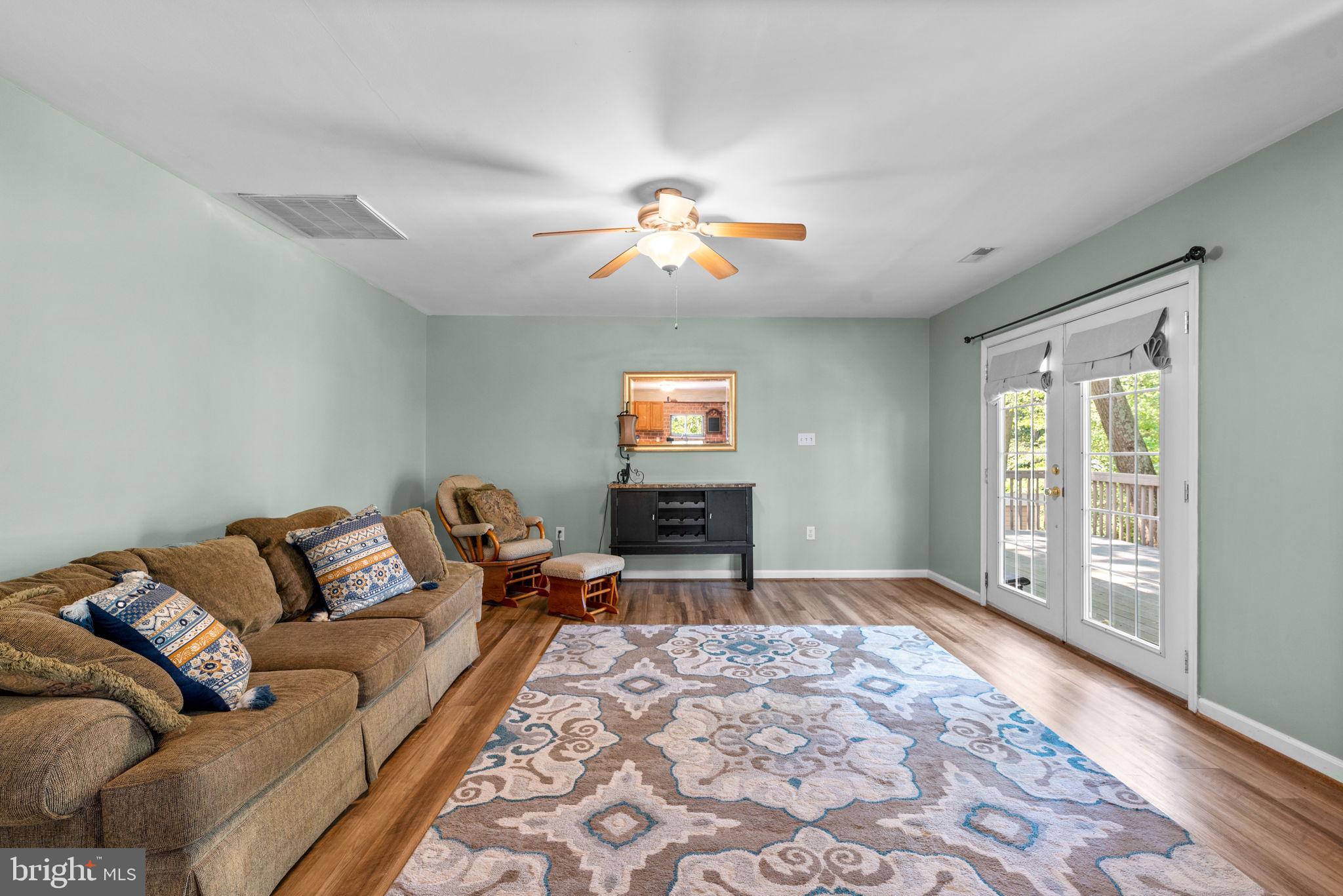 1304 NORTH ROAD