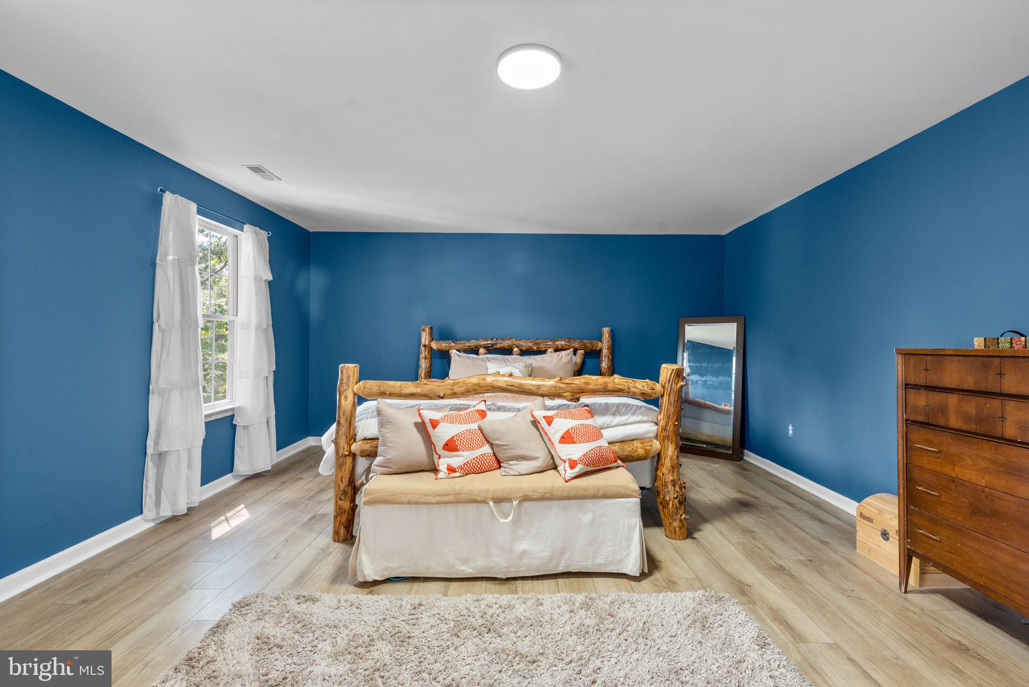 1304 NORTH ROAD