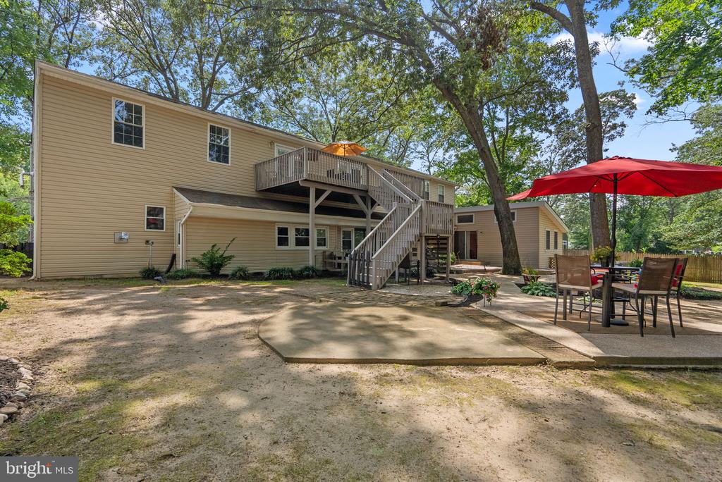 1304 NORTH ROAD