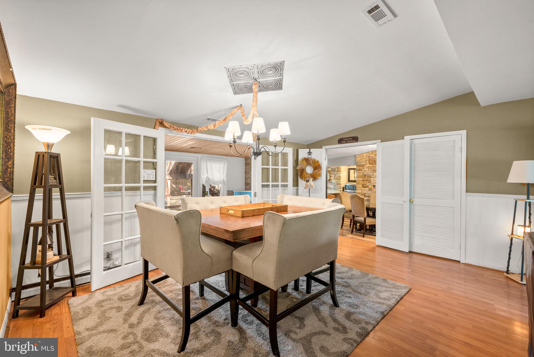 1304 NORTH ROAD