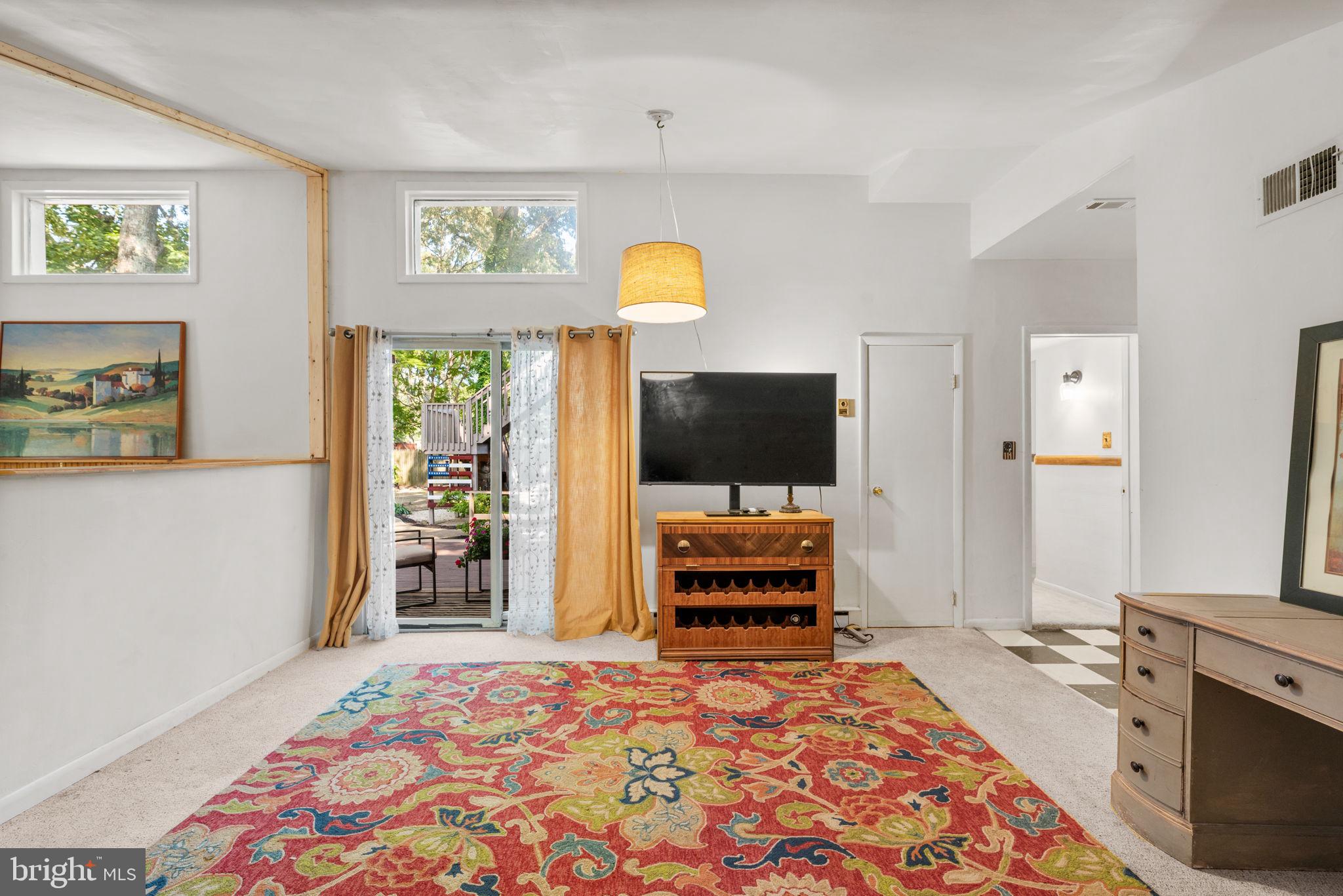 1304 NORTH ROAD