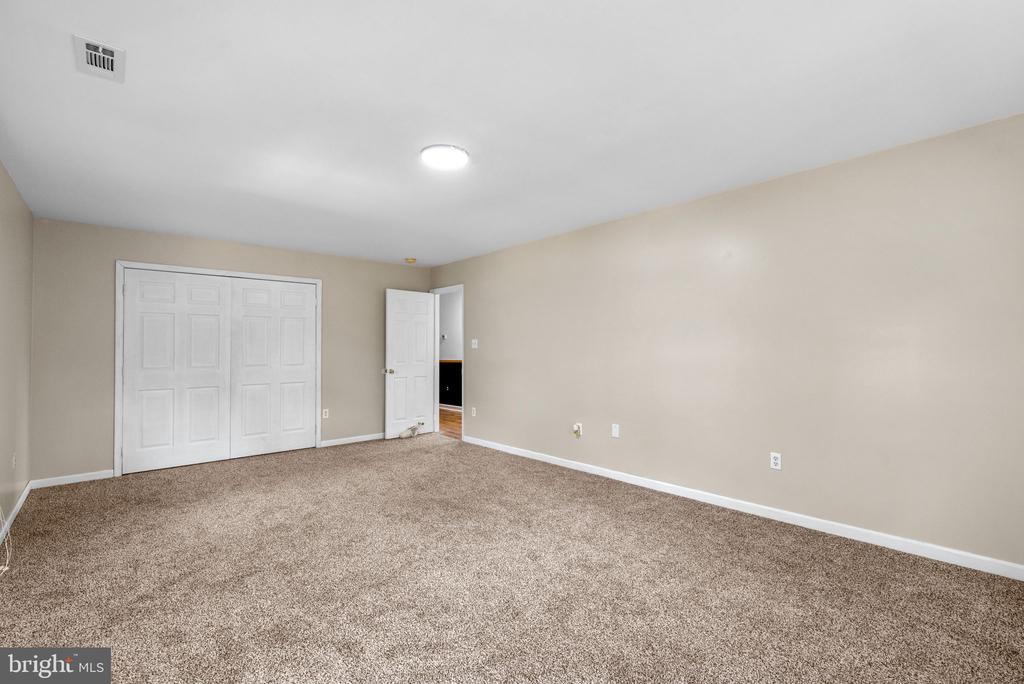 1304 NORTH ROAD