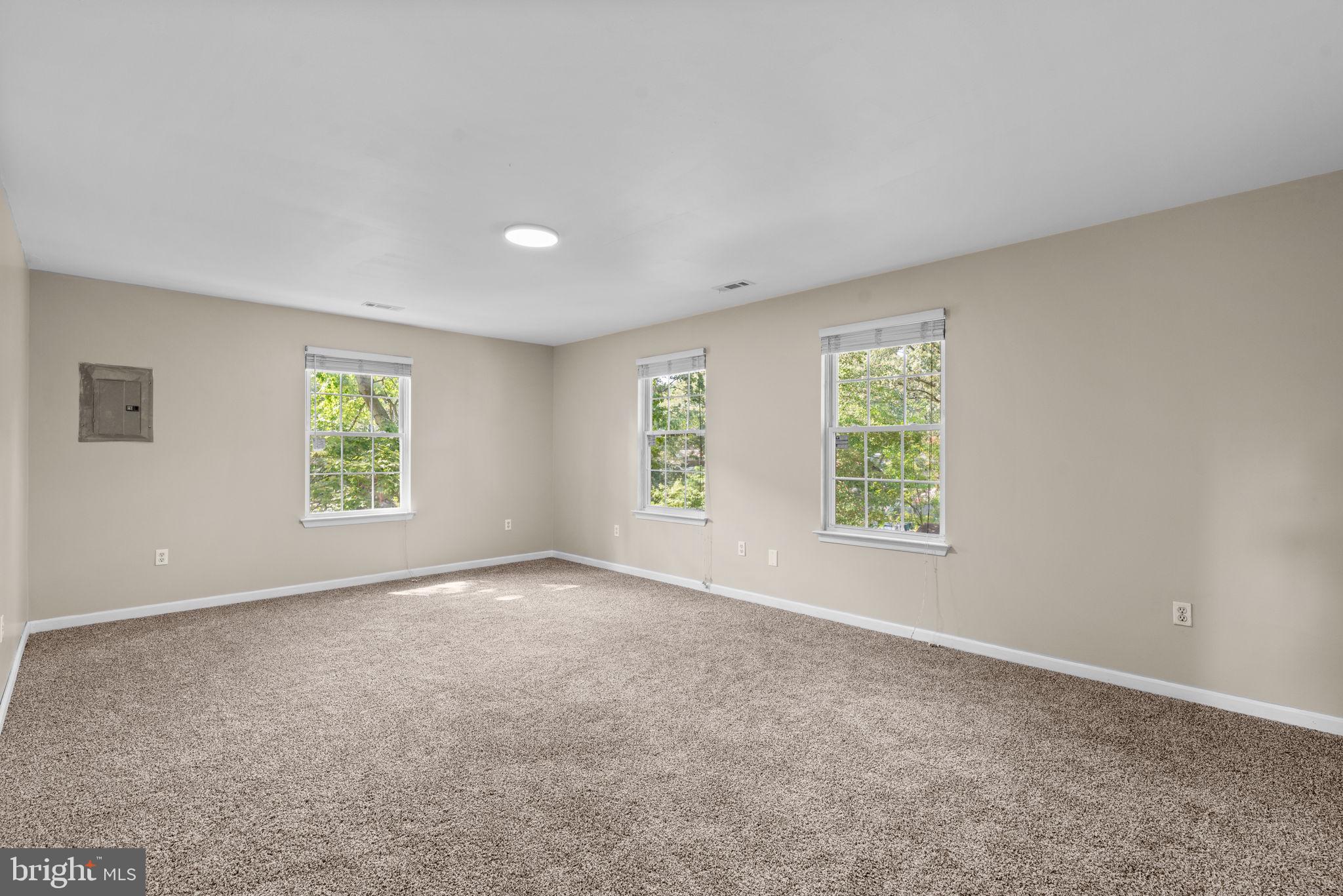 1304 NORTH ROAD