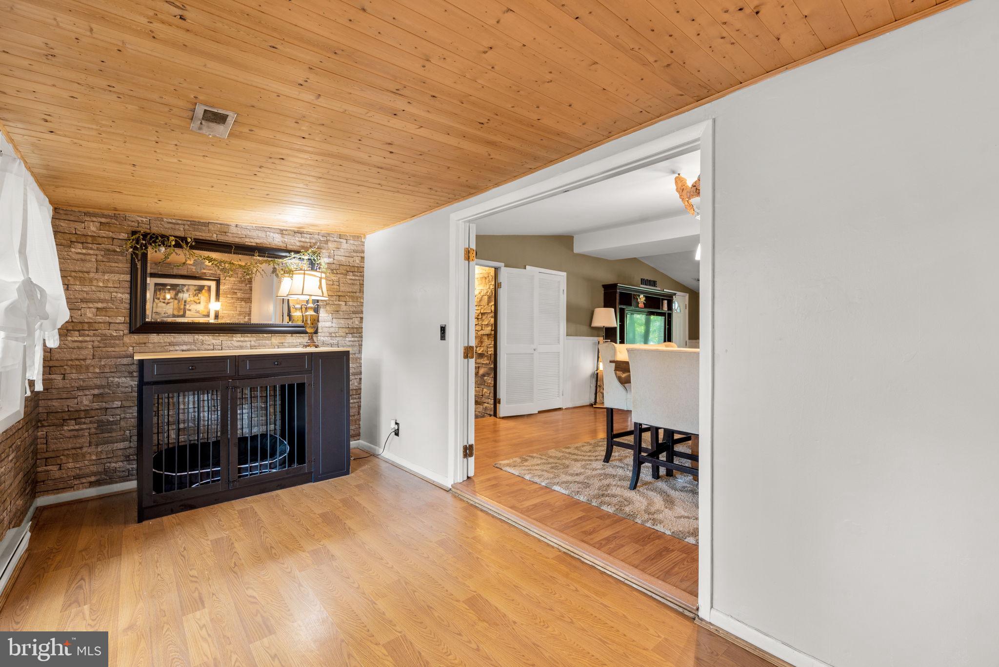 1304 NORTH ROAD