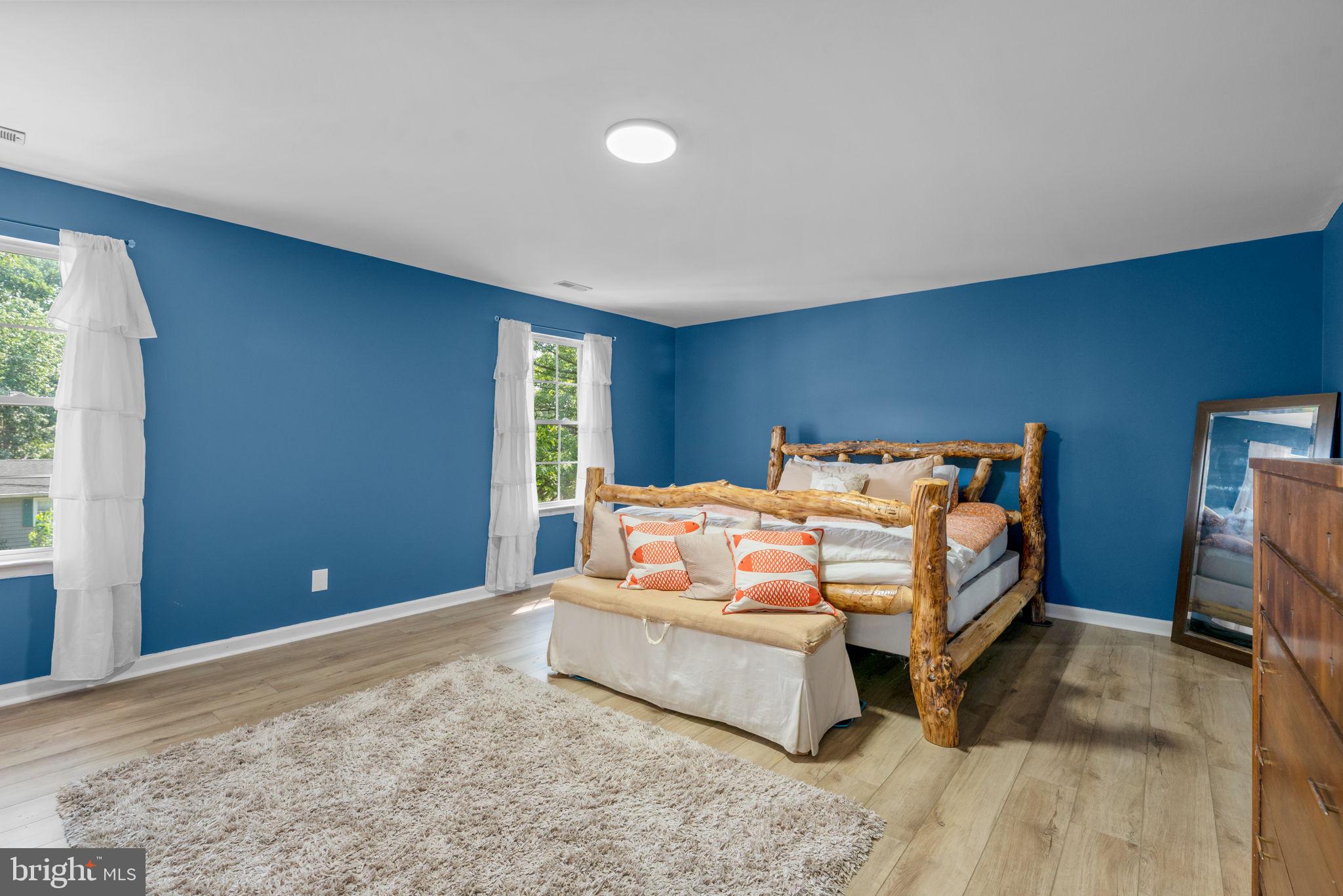 1304 NORTH ROAD