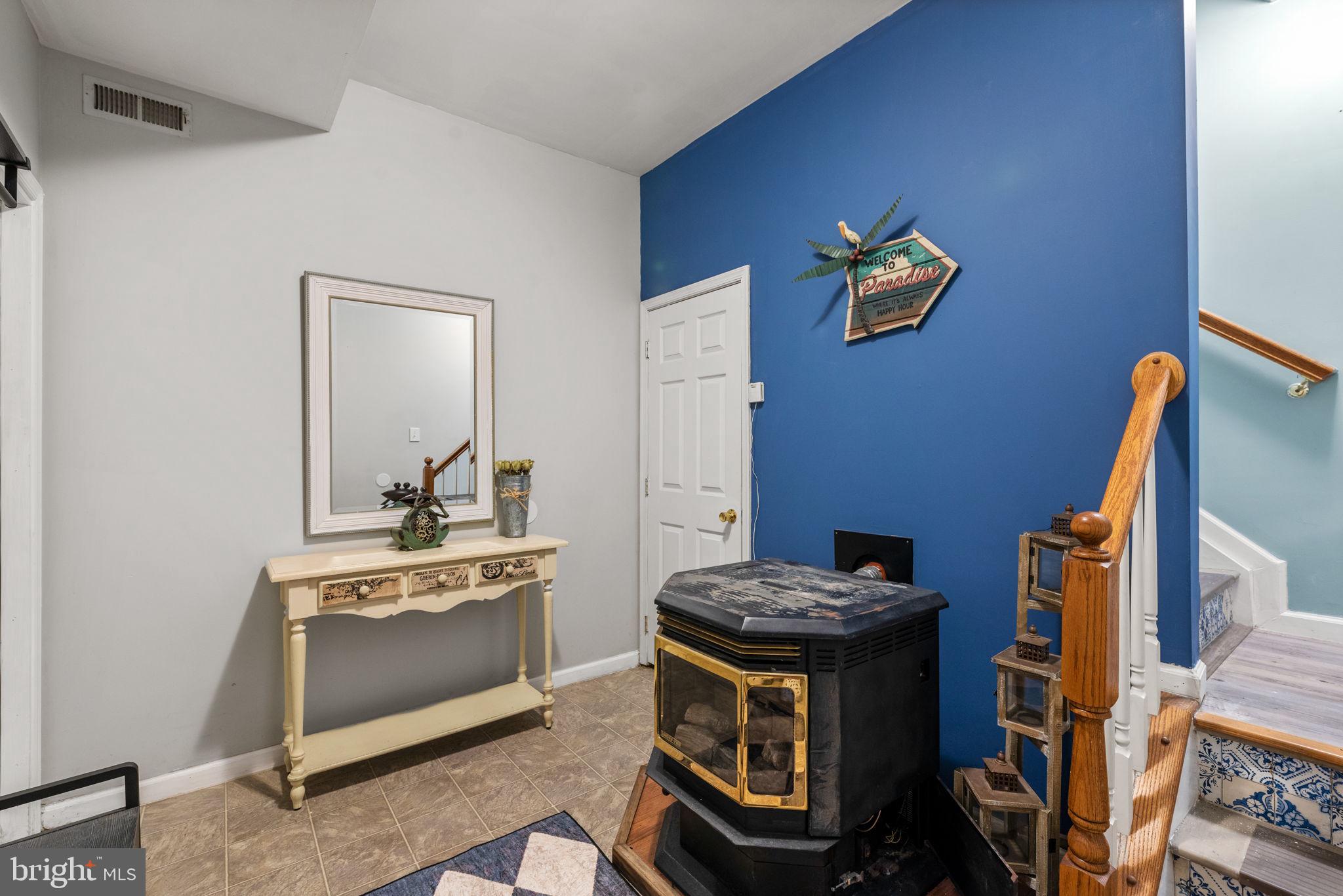 1304 NORTH ROAD