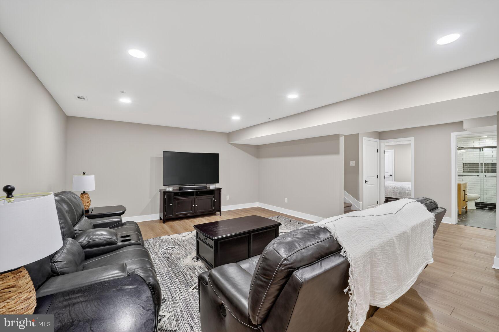 104 RETRIEVER WAY