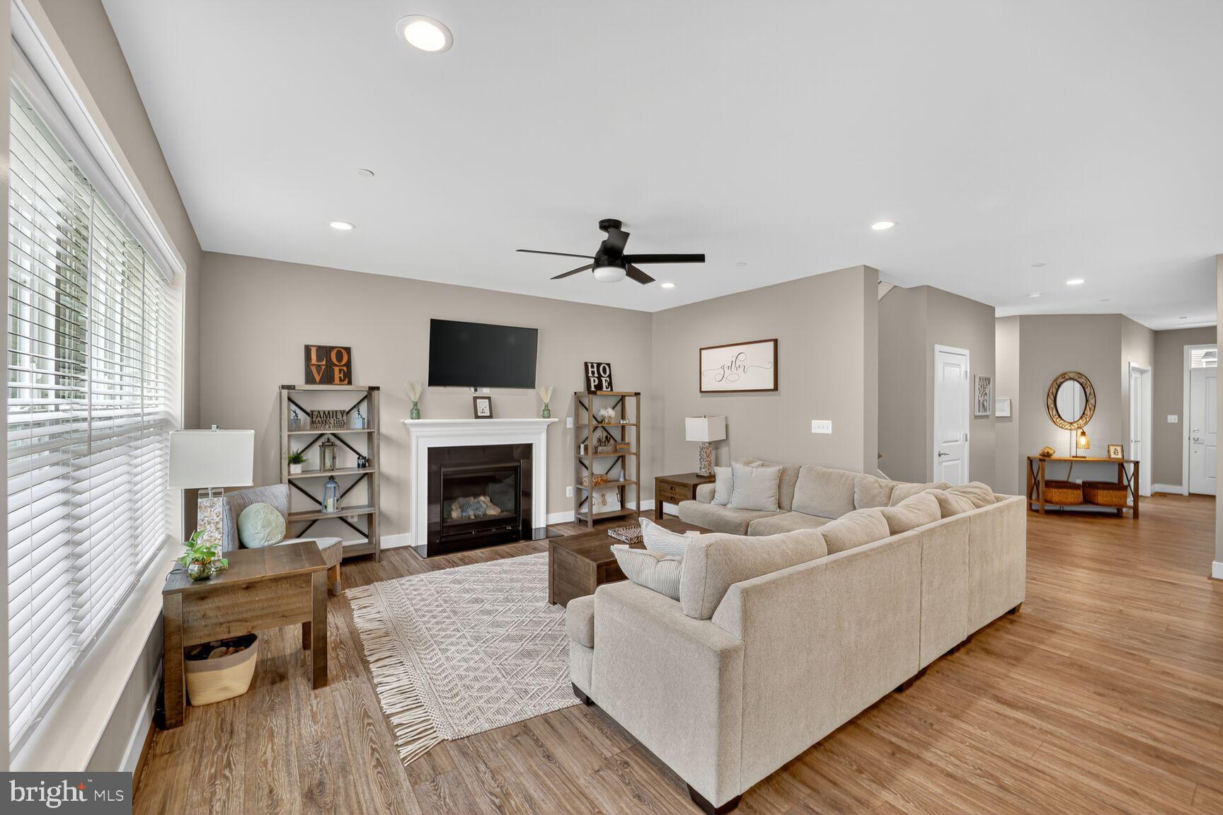 104 RETRIEVER WAY