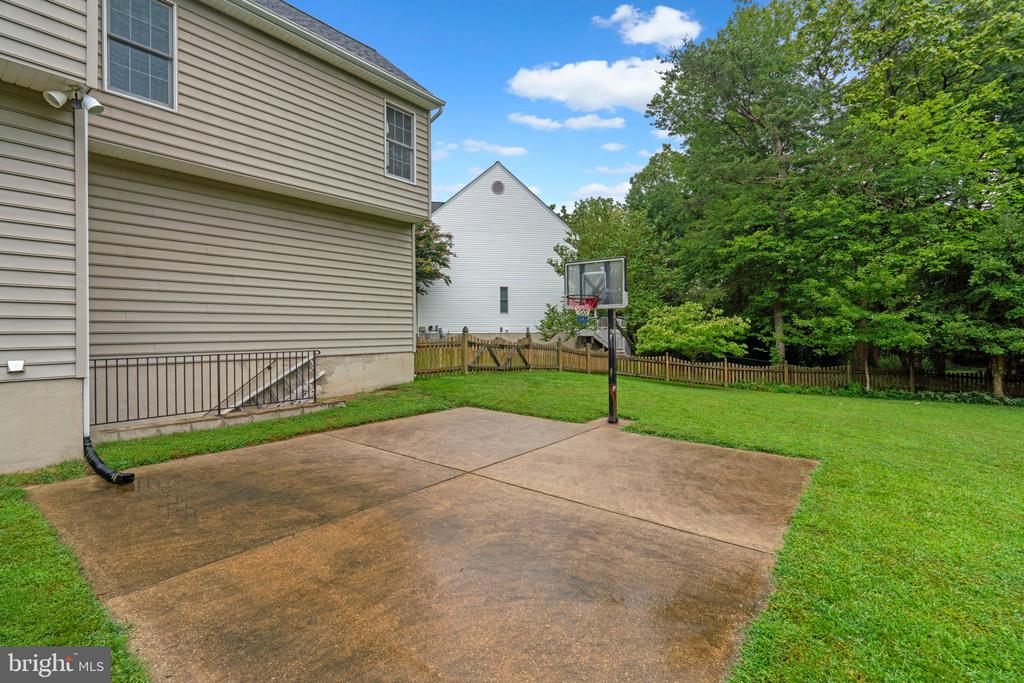 7 FORDHAM COURT