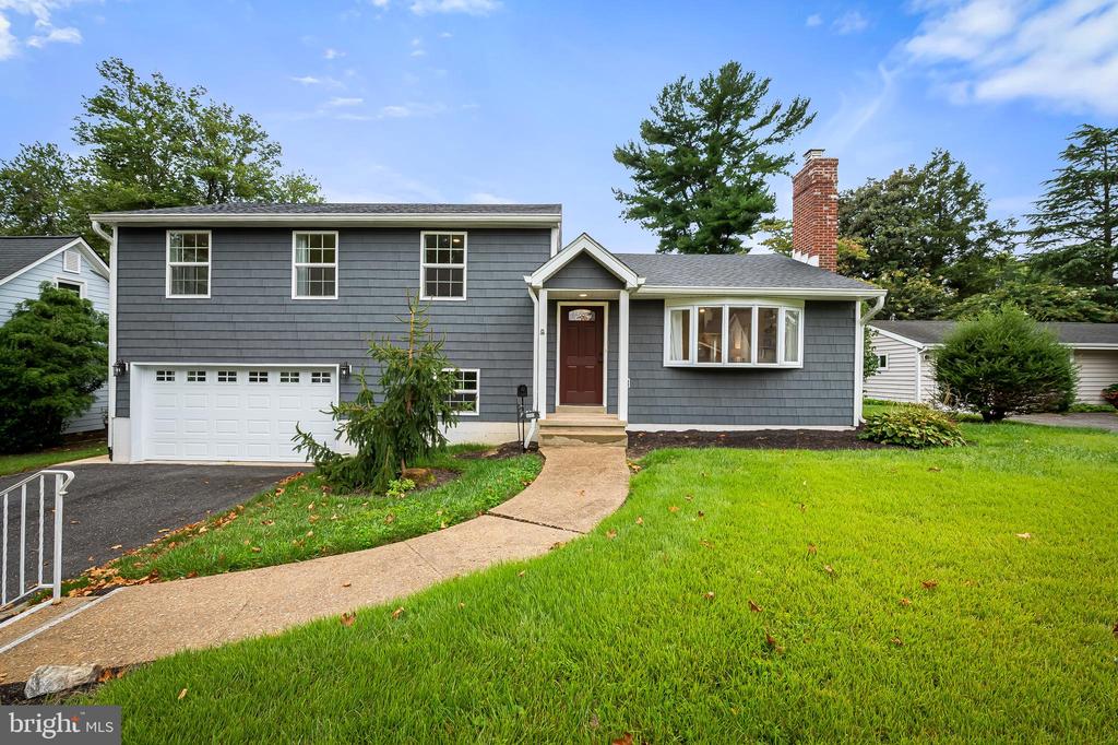 605 PINE TREE DRIVE