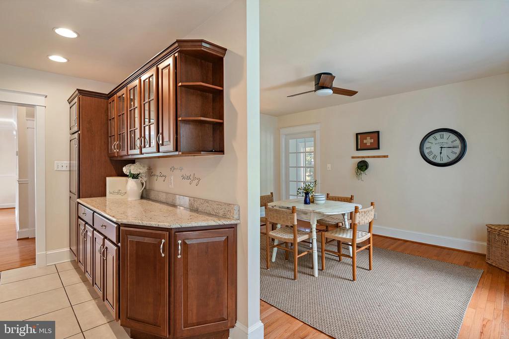 413 JOYCE LANE W
