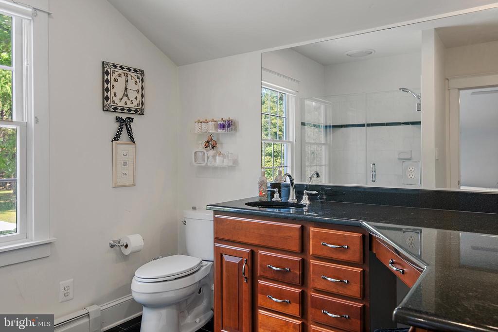 413 JOYCE LANE W