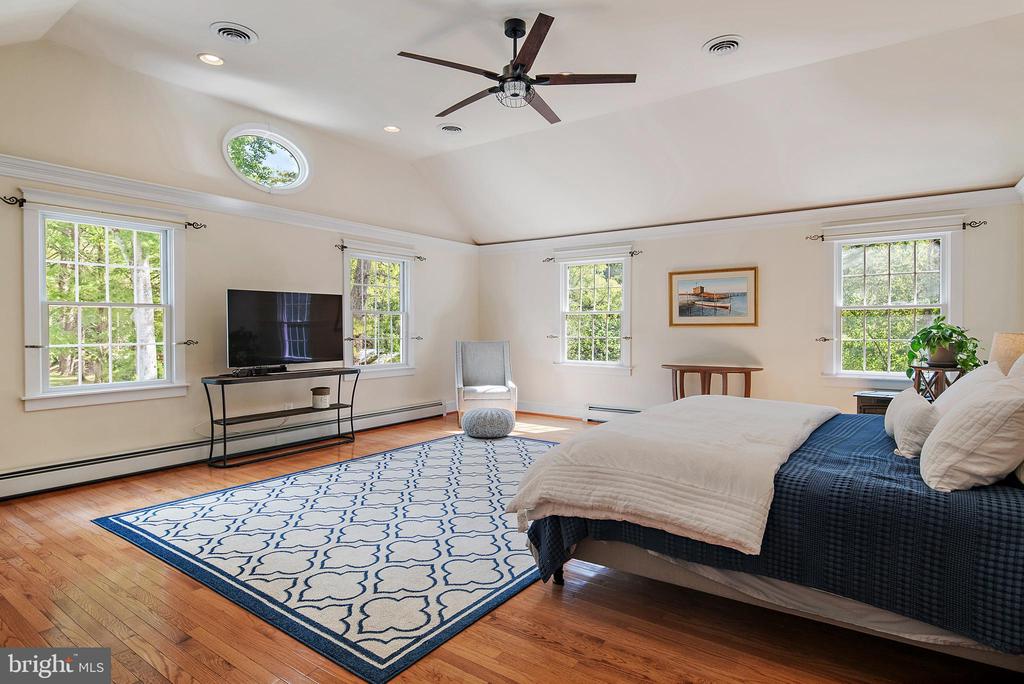 413 JOYCE LANE W