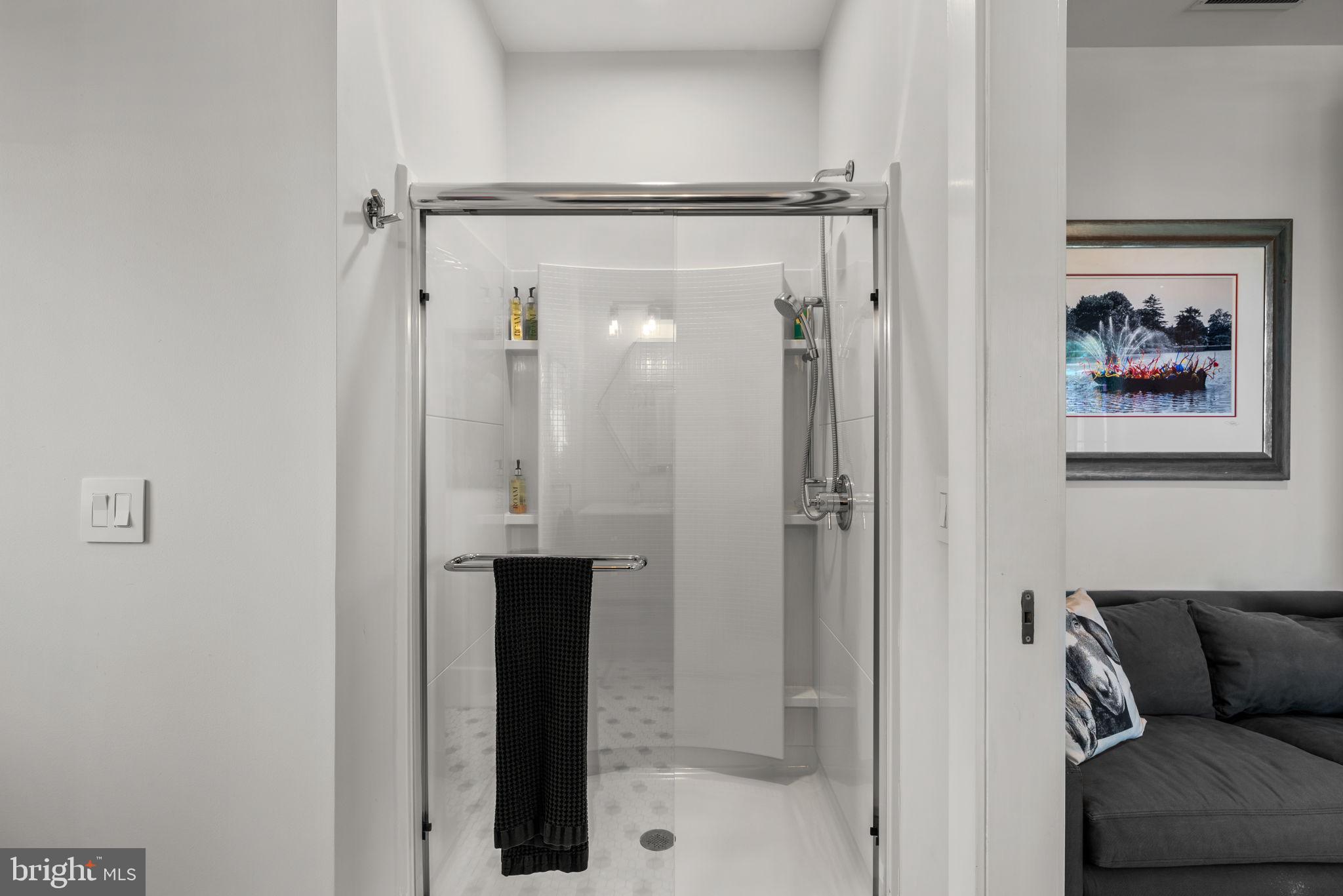 4750 FREDERICK AVENUE