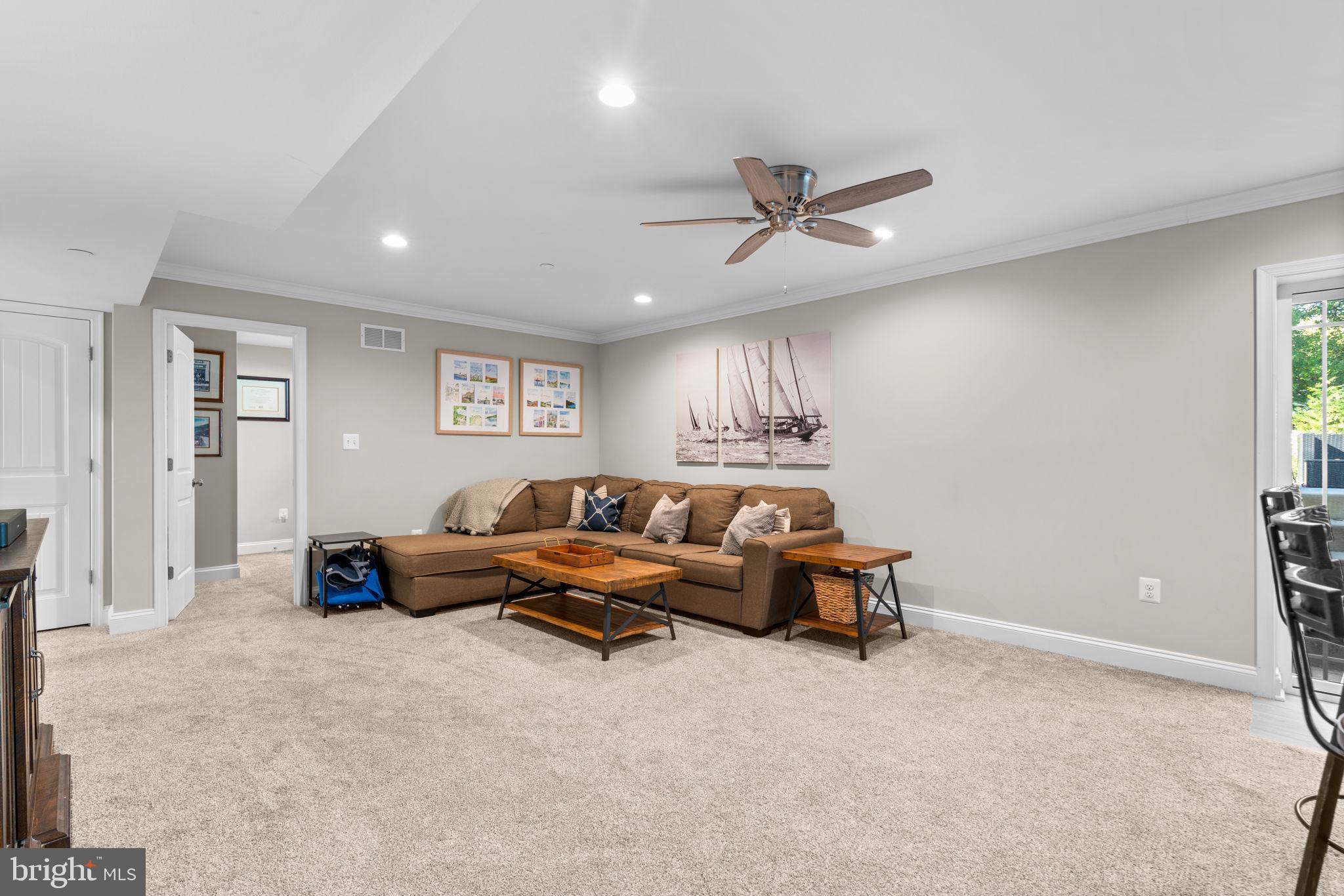 1214 RAMBLEWOOD DRIVE