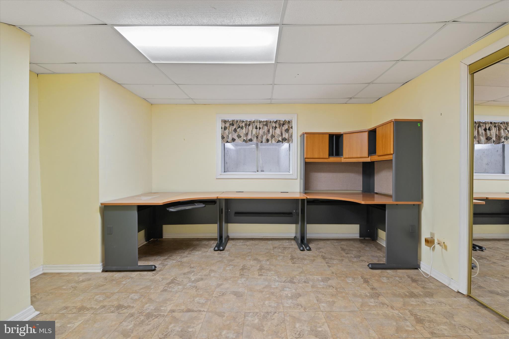 201 AUTUMN CHASE DRIVE