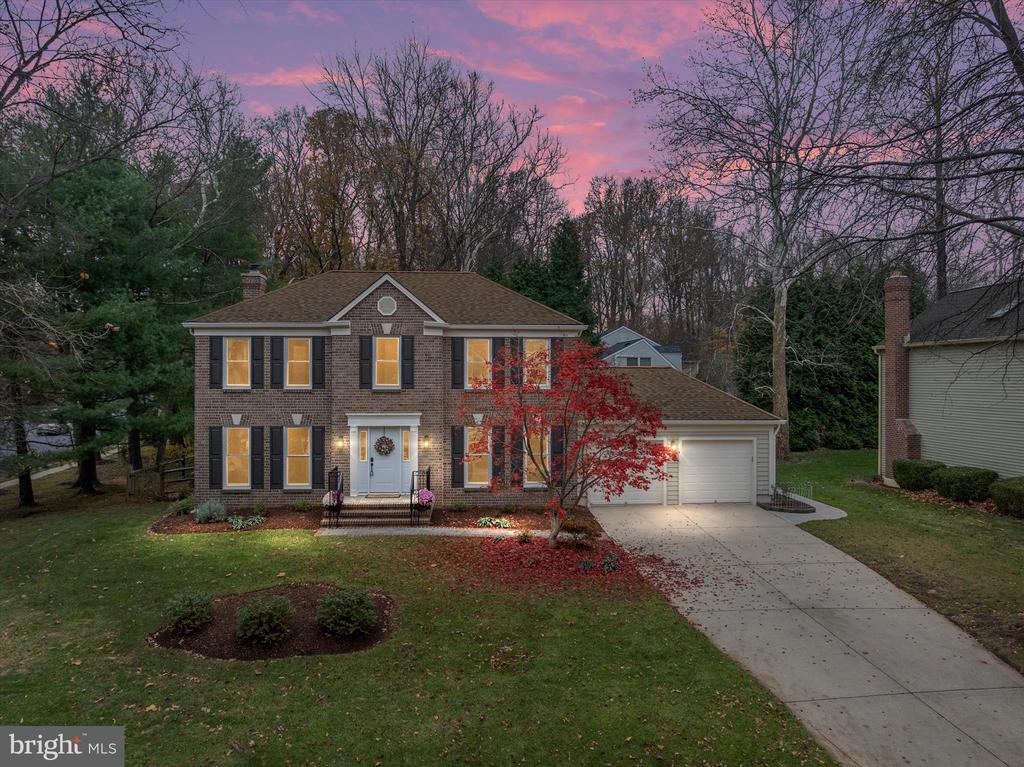 201 AUTUMN CHASE DRIVE