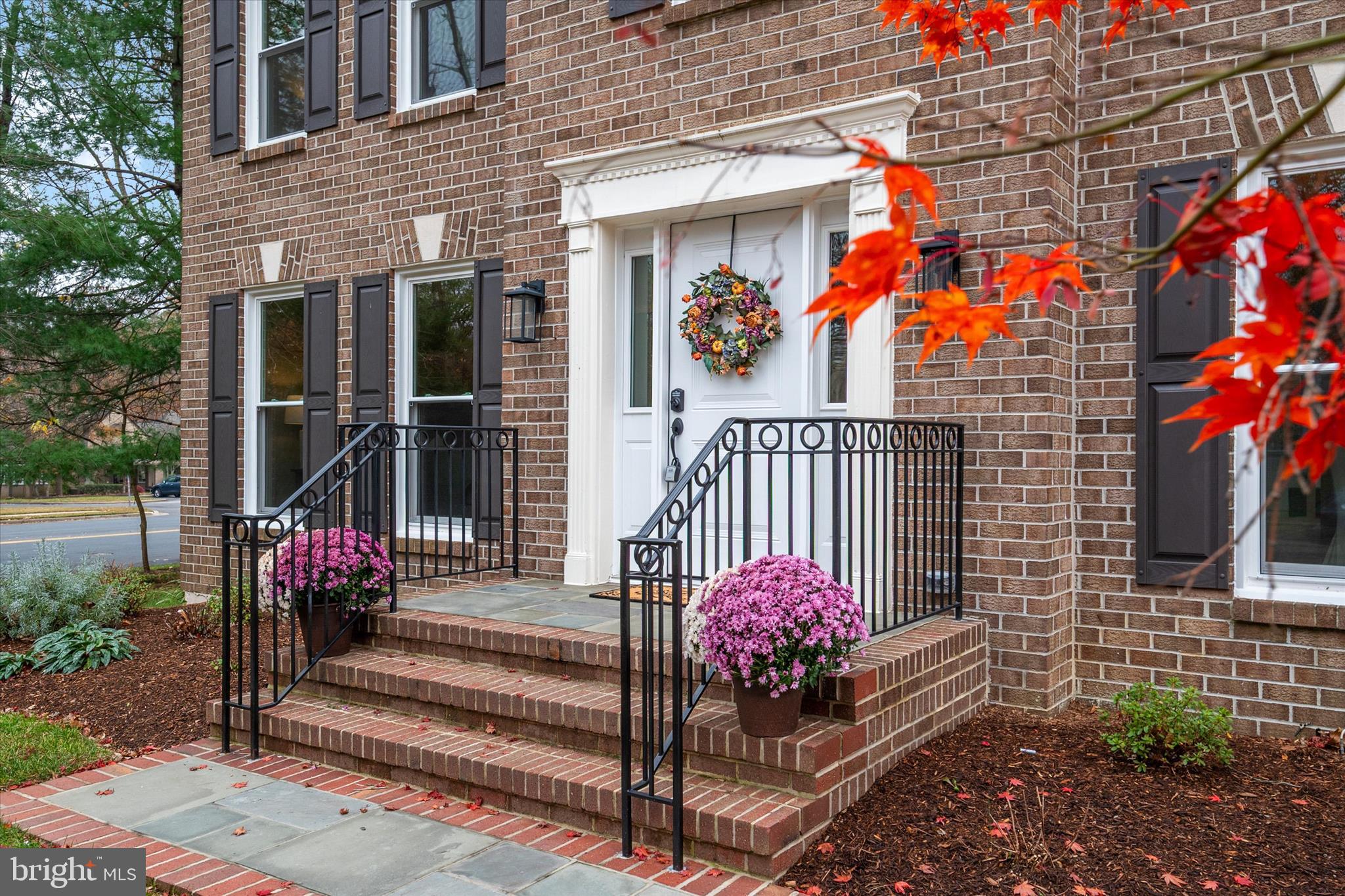 201 AUTUMN CHASE DRIVE