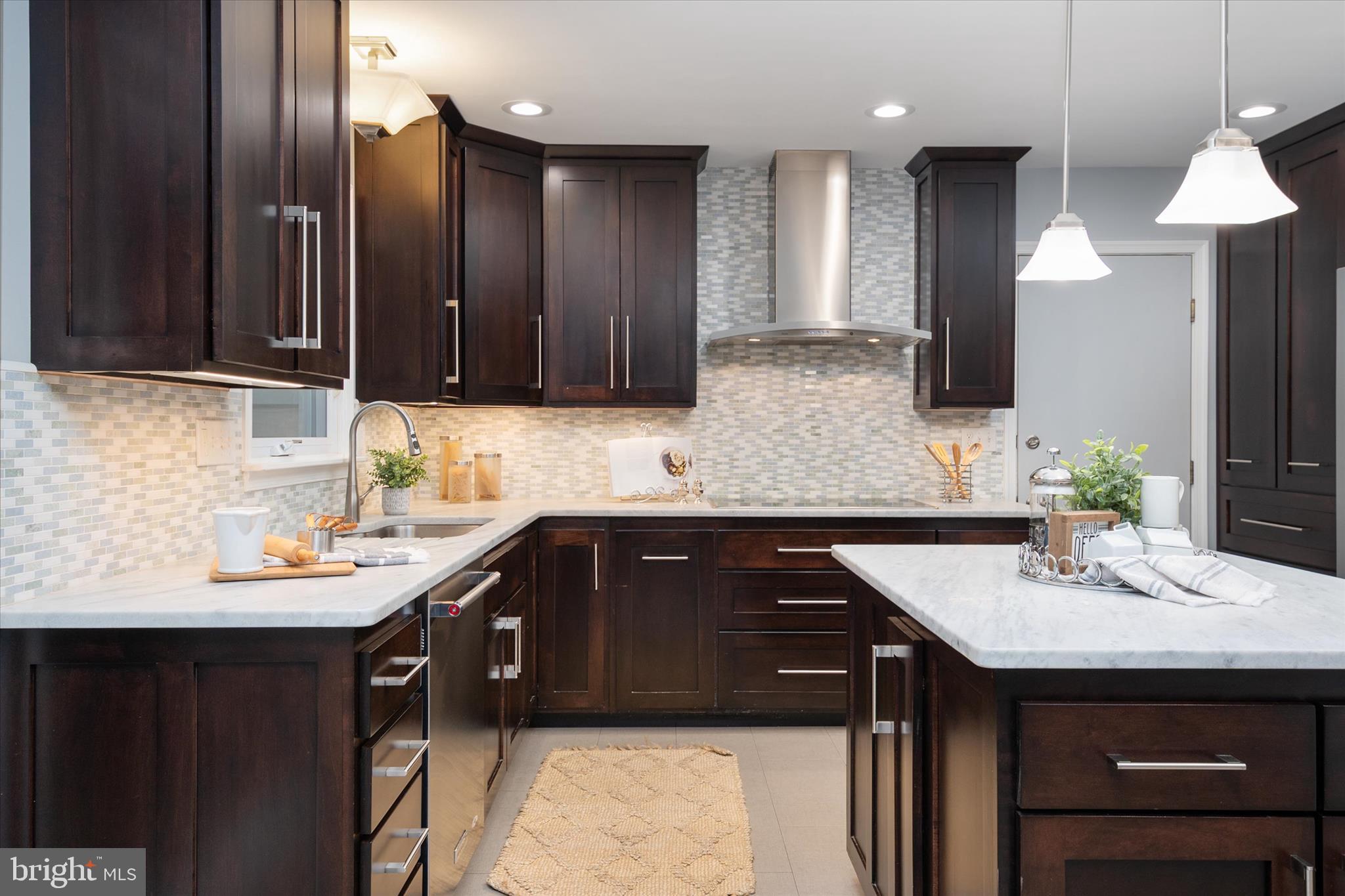 201 AUTUMN CHASE DRIVE