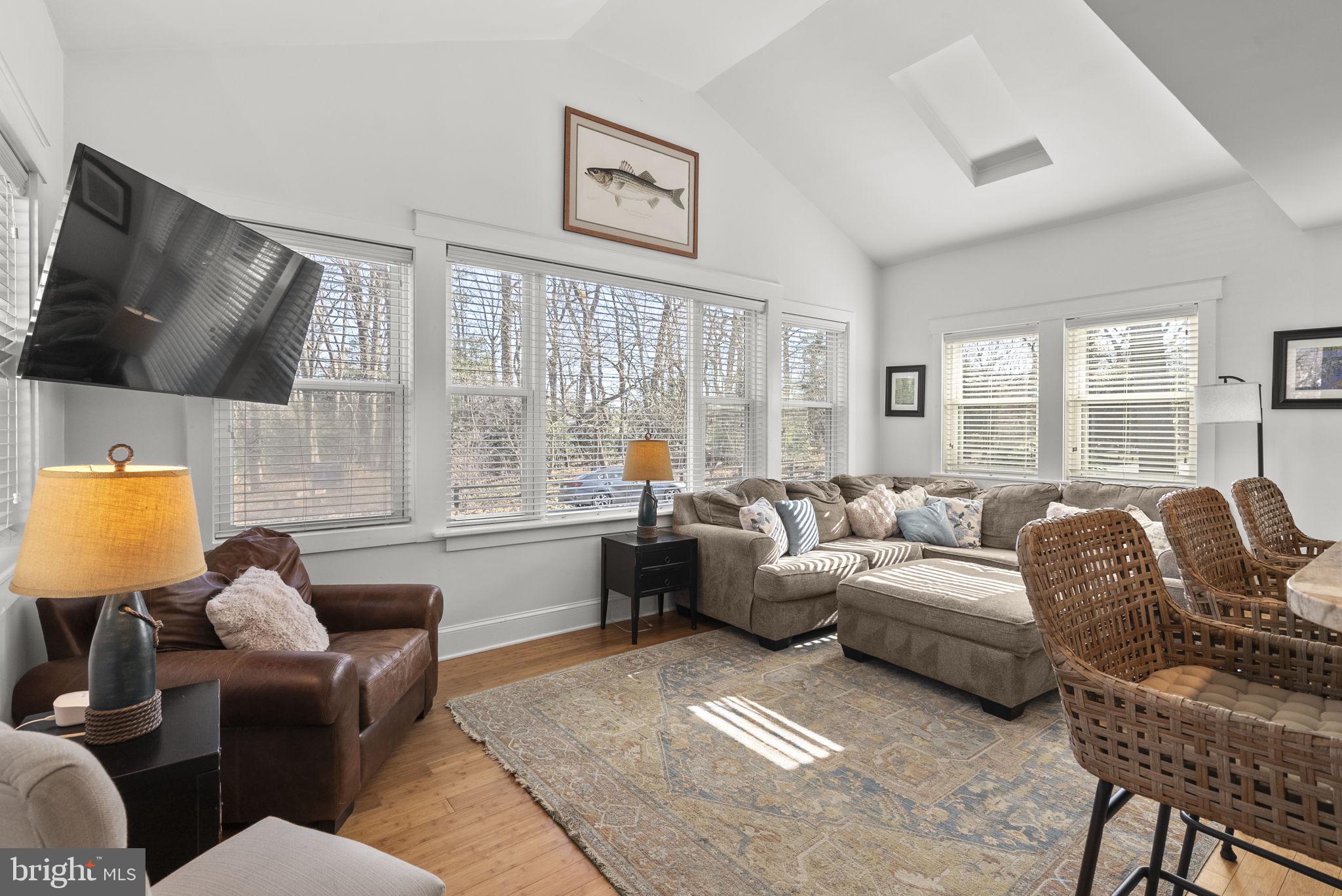 1101 LITTLE MAGOTHY VIEW