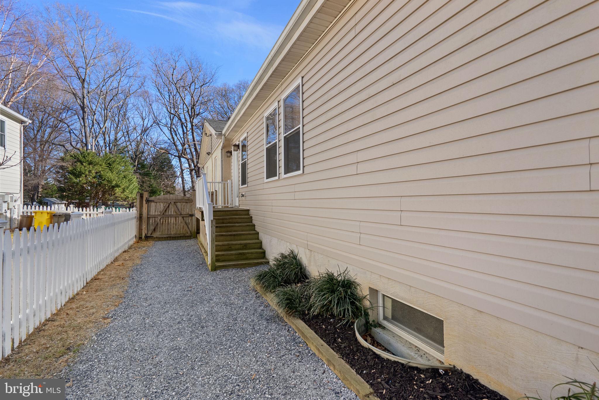 1101 LITTLE MAGOTHY VIEW