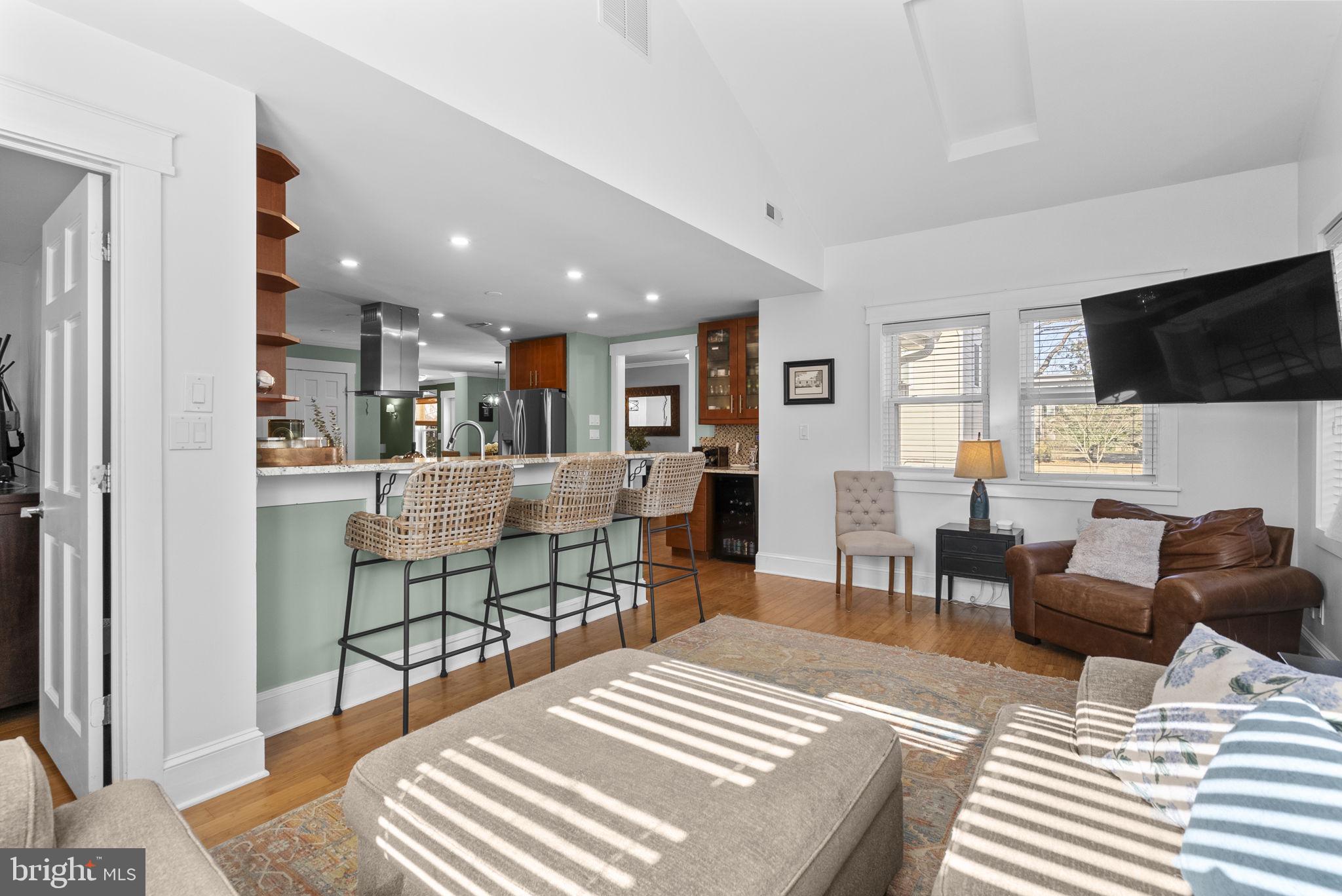 1101 LITTLE MAGOTHY VIEW