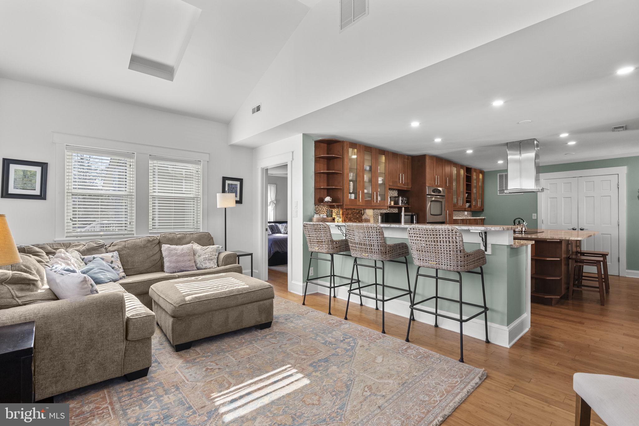 1101 LITTLE MAGOTHY VIEW