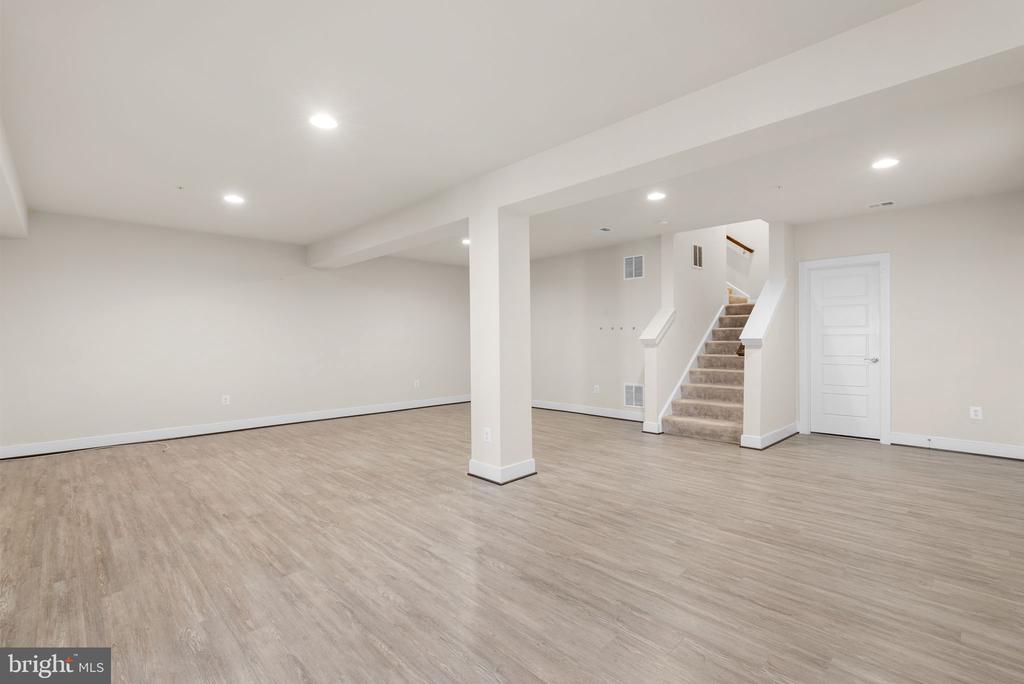 3035 WOODCHUCK WAY