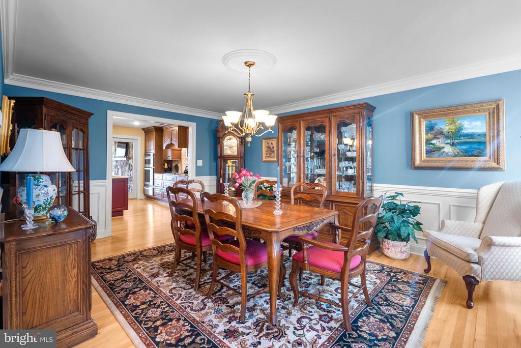 531 POINT FIELD DRIVE