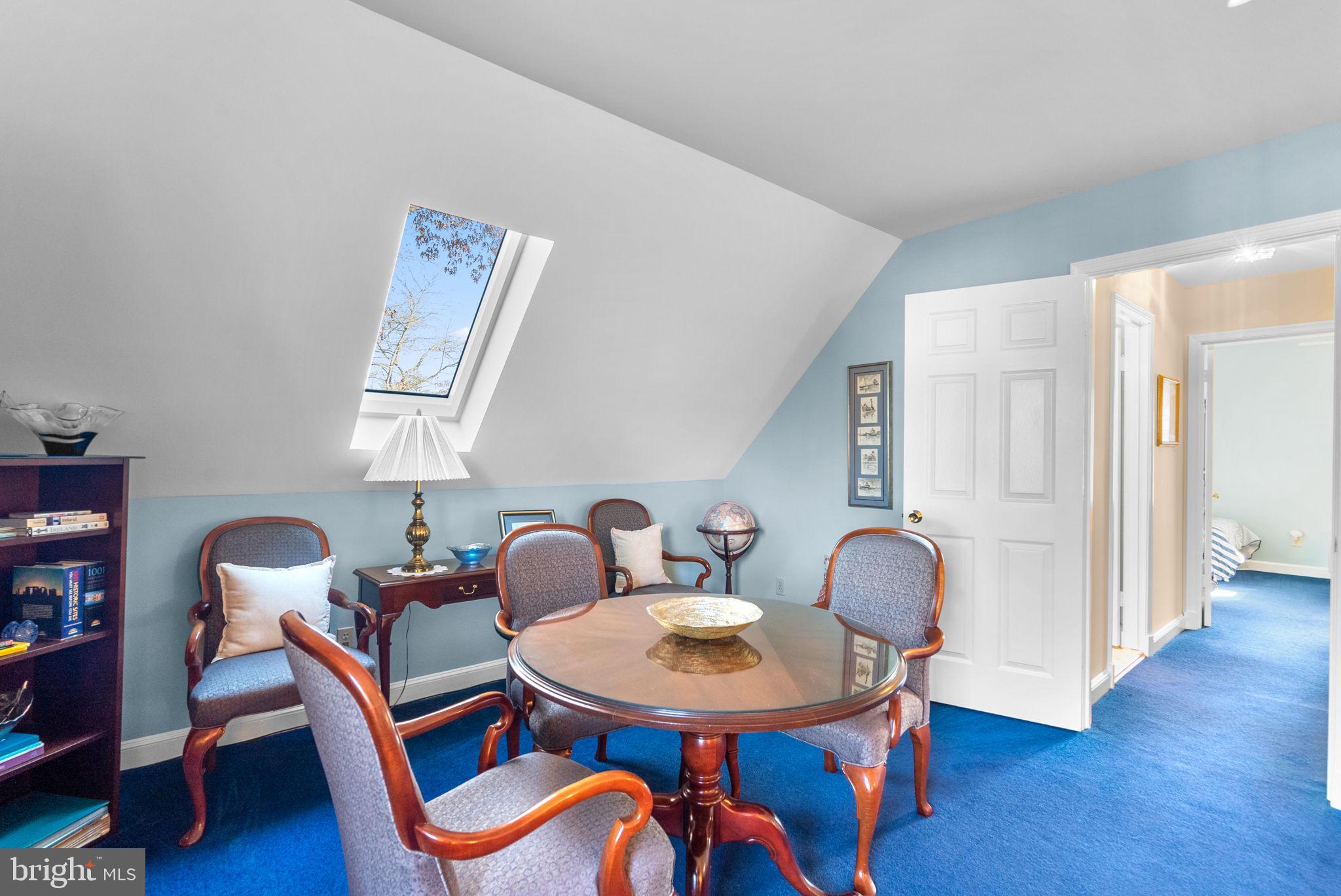 531 POINT FIELD DRIVE