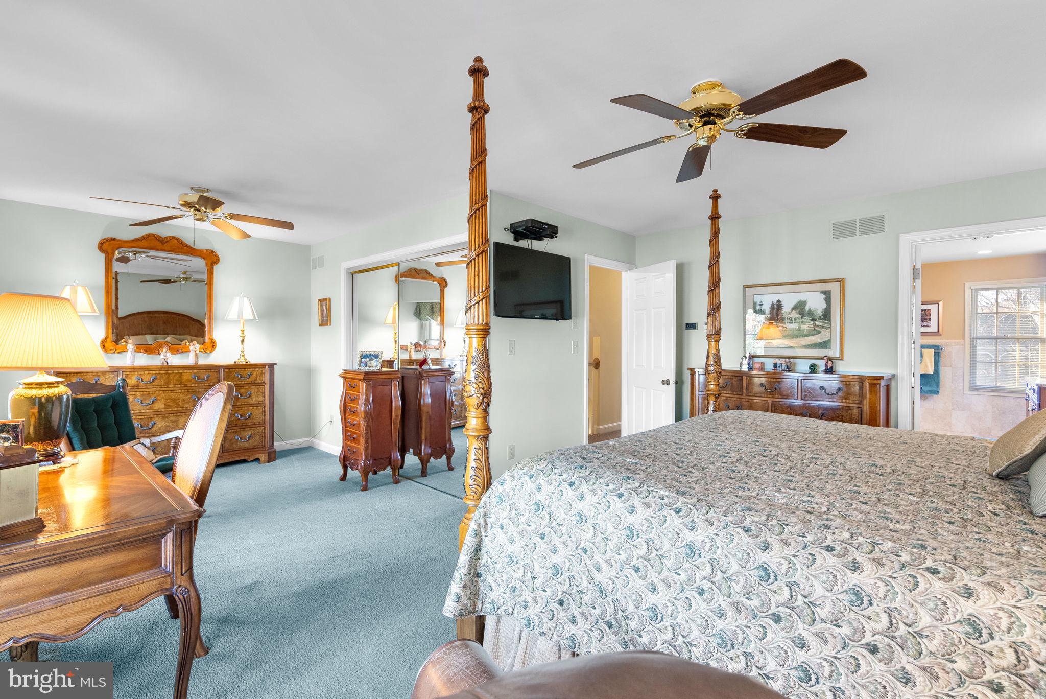 531 POINT FIELD DRIVE