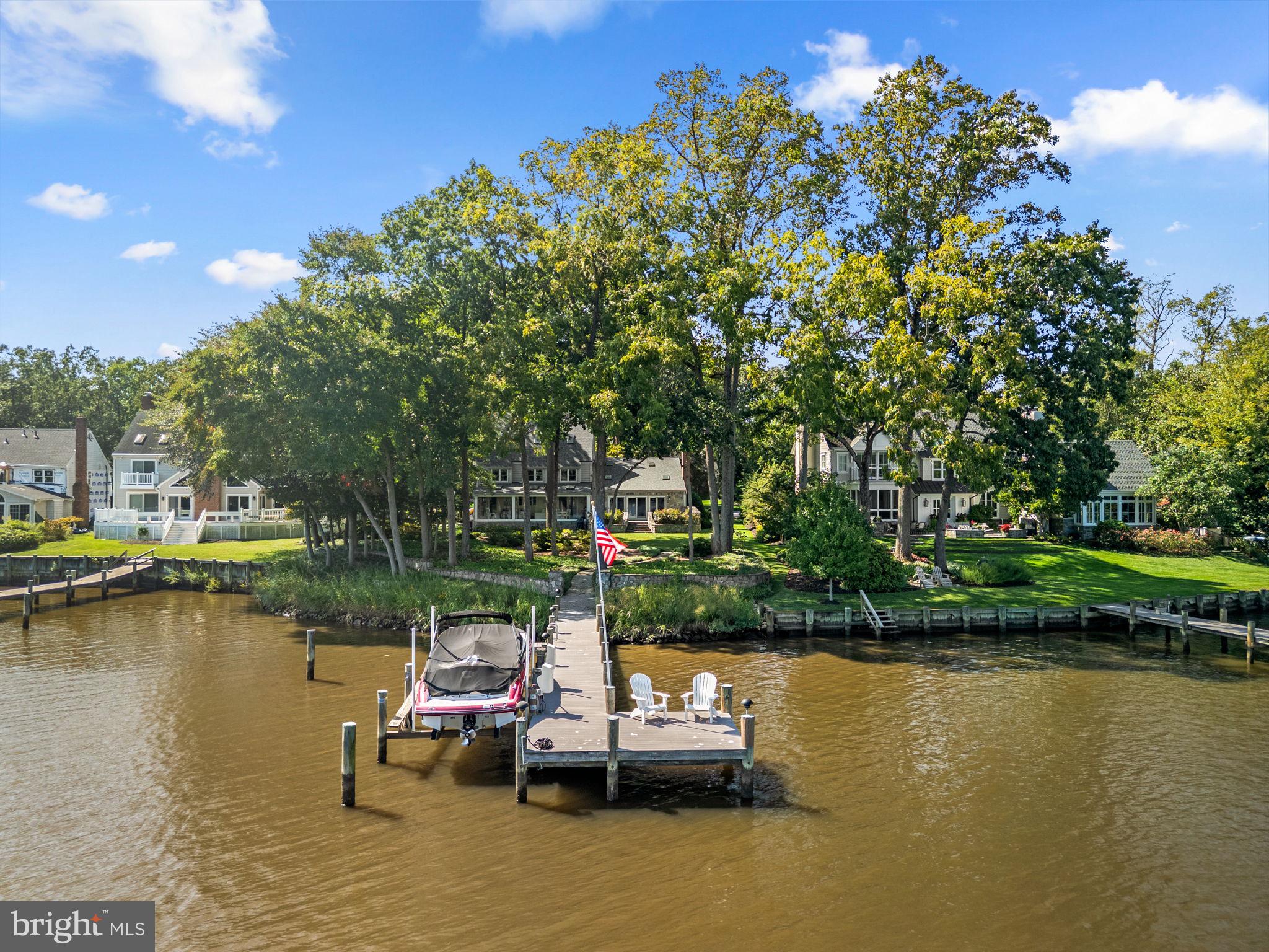 531 POINT FIELD DRIVE