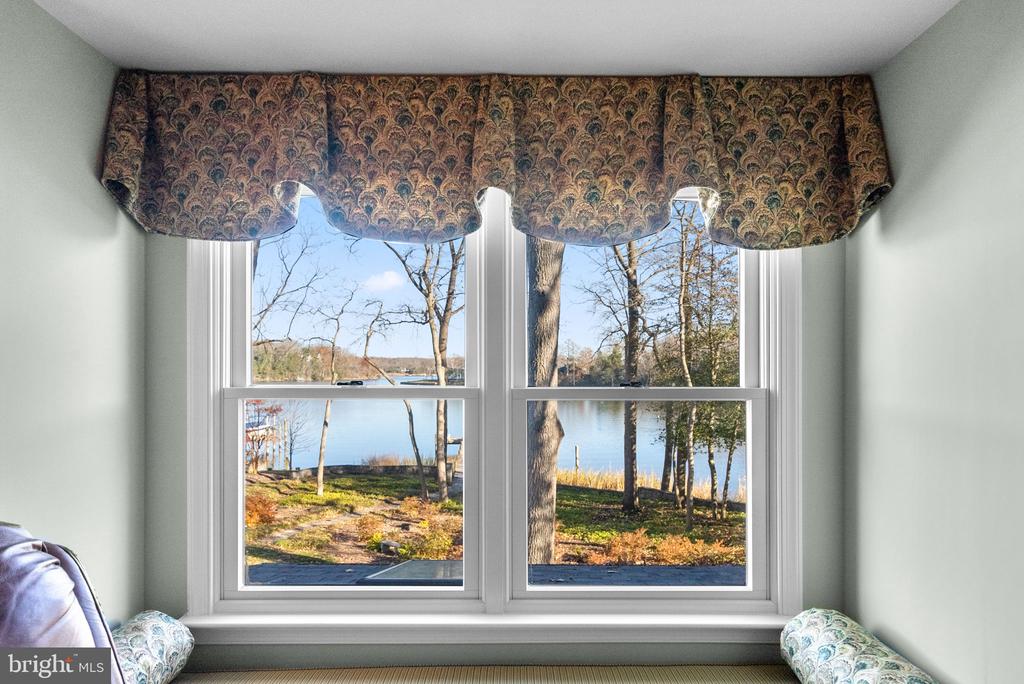 531 POINT FIELD DRIVE