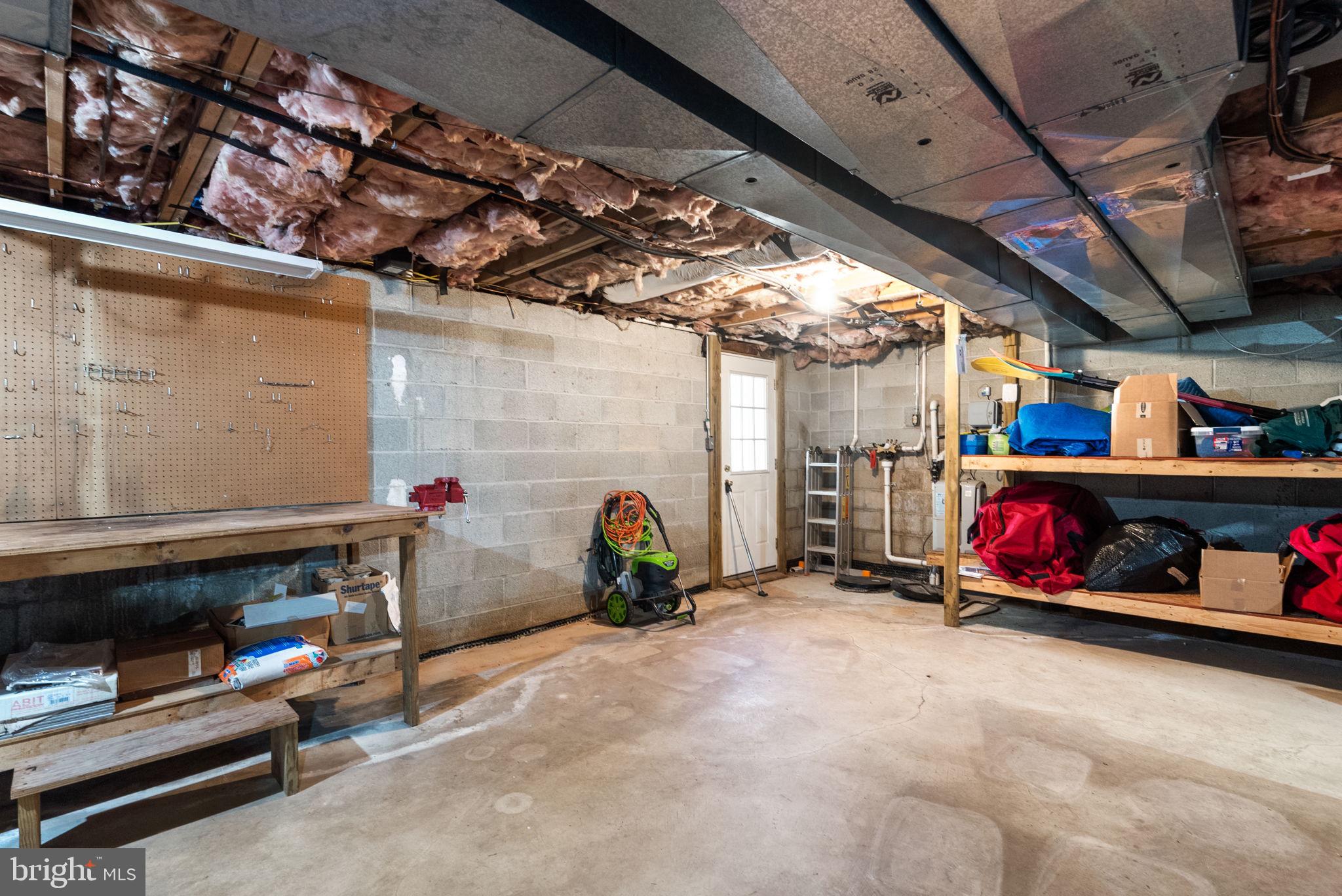 531 POINT FIELD DRIVE